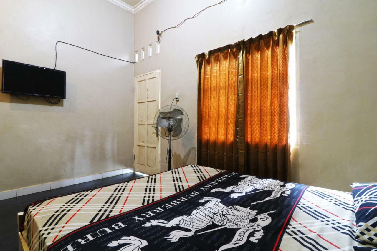 Hotel Graha Soeltan Sunggal Exterior photo